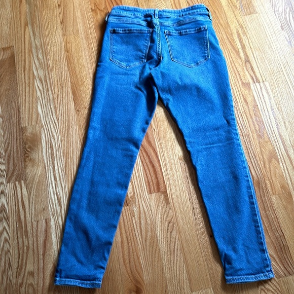 Old Navy Mid Rise Rockstar Super Skinny Jeans - Picture 3 of 4
